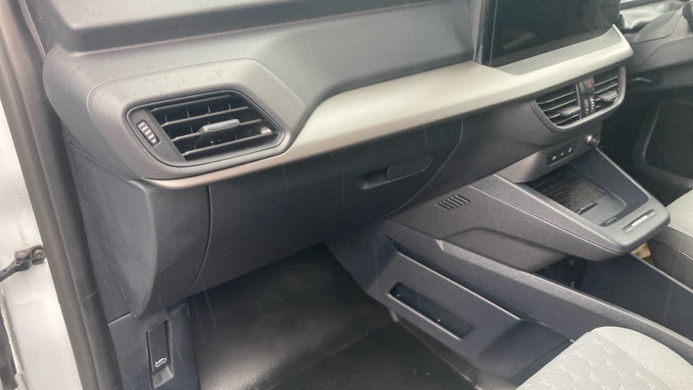 Ford Transit Courier E-Transit Courier 100kW 43kWh Limited Van Auto